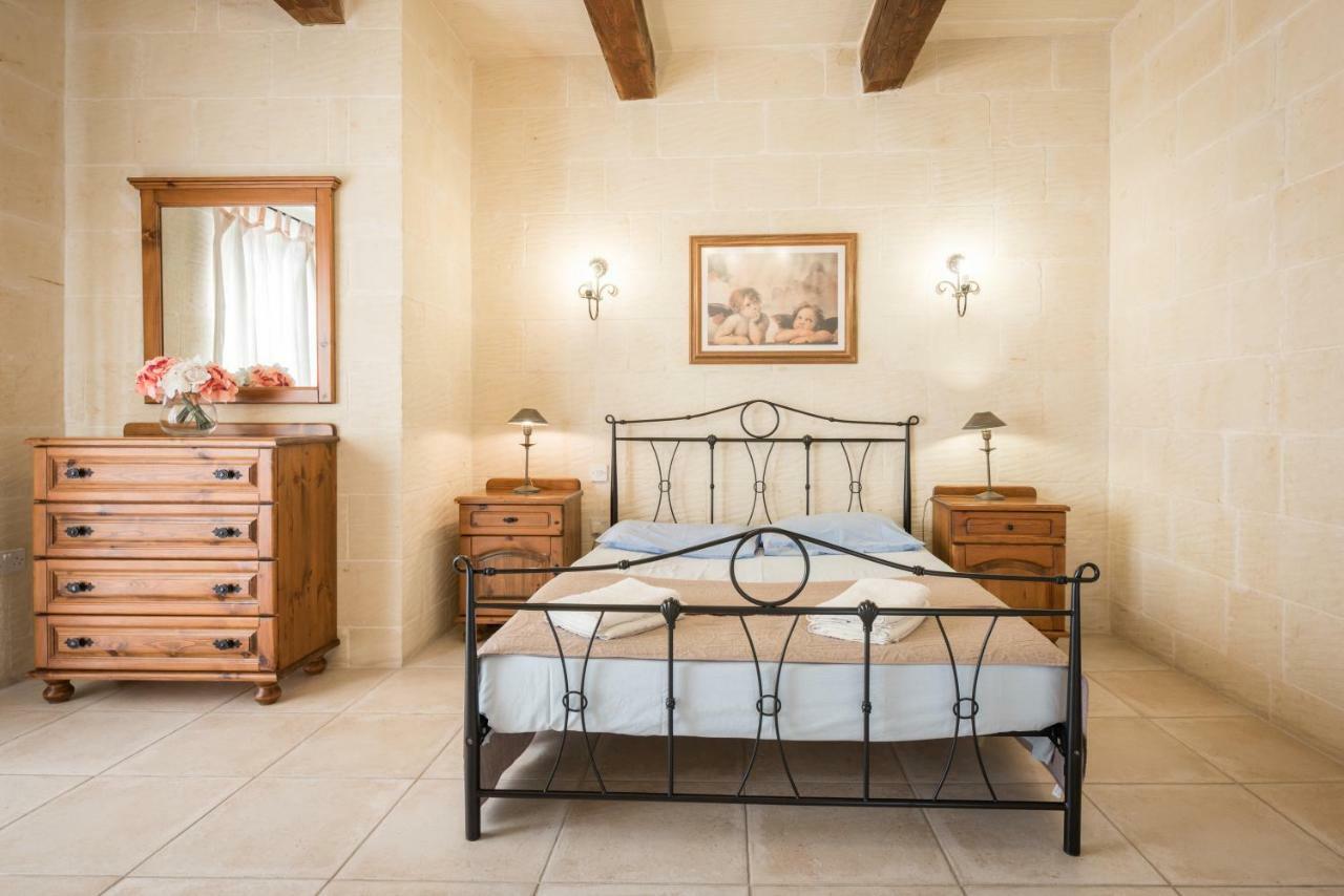 Valley View - Holiday Farmhouse With Private Pool Nadur Exterior photo