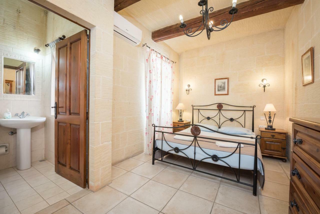 Valley View - Holiday Farmhouse With Private Pool Nadur Exterior photo